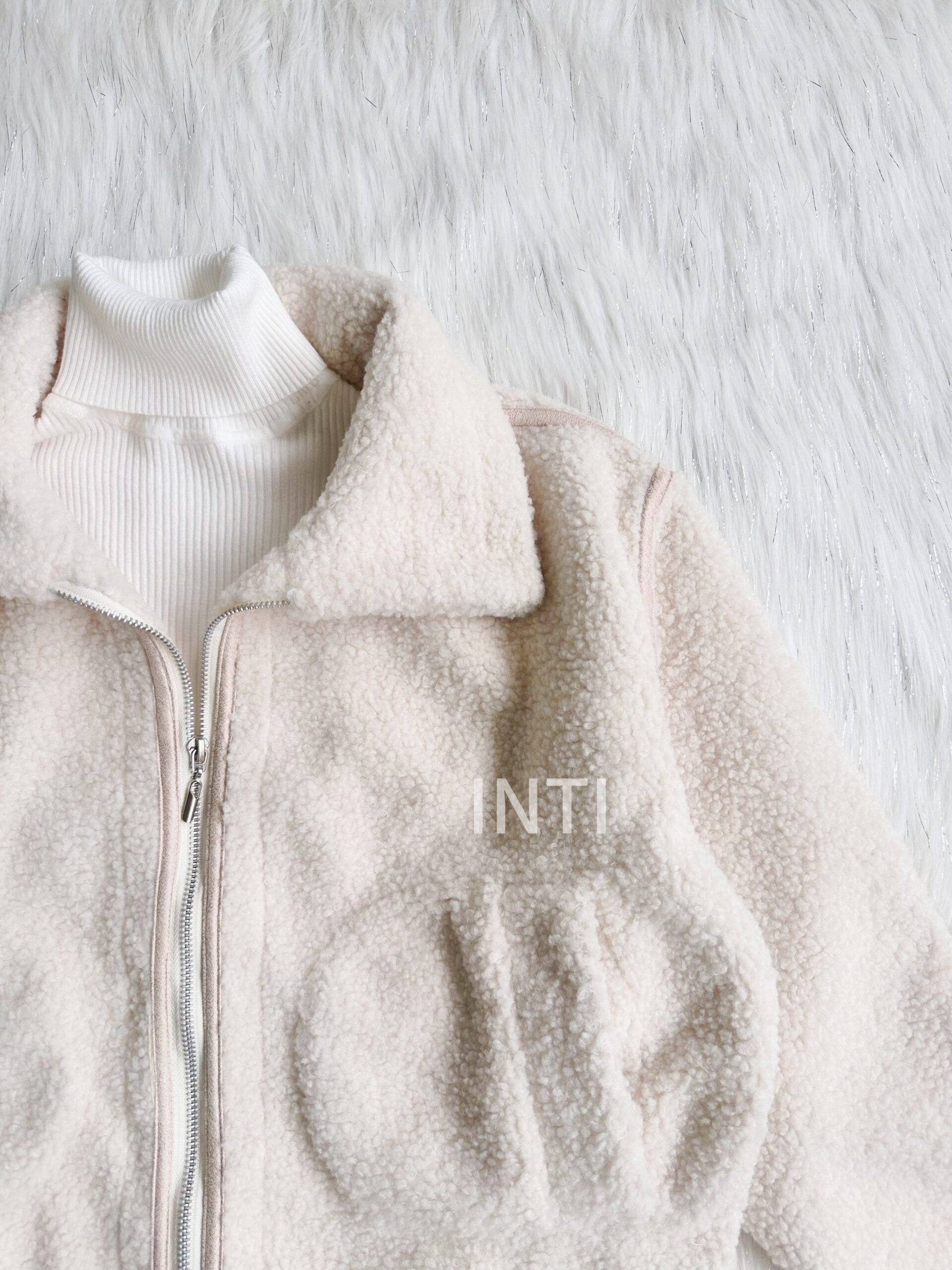 Chaqueta Atenea - Image 19